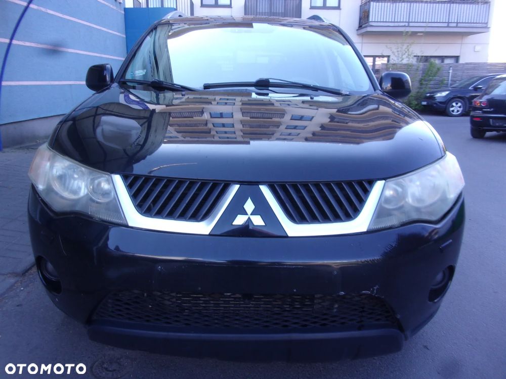 Mitsubishi Outlander - 6