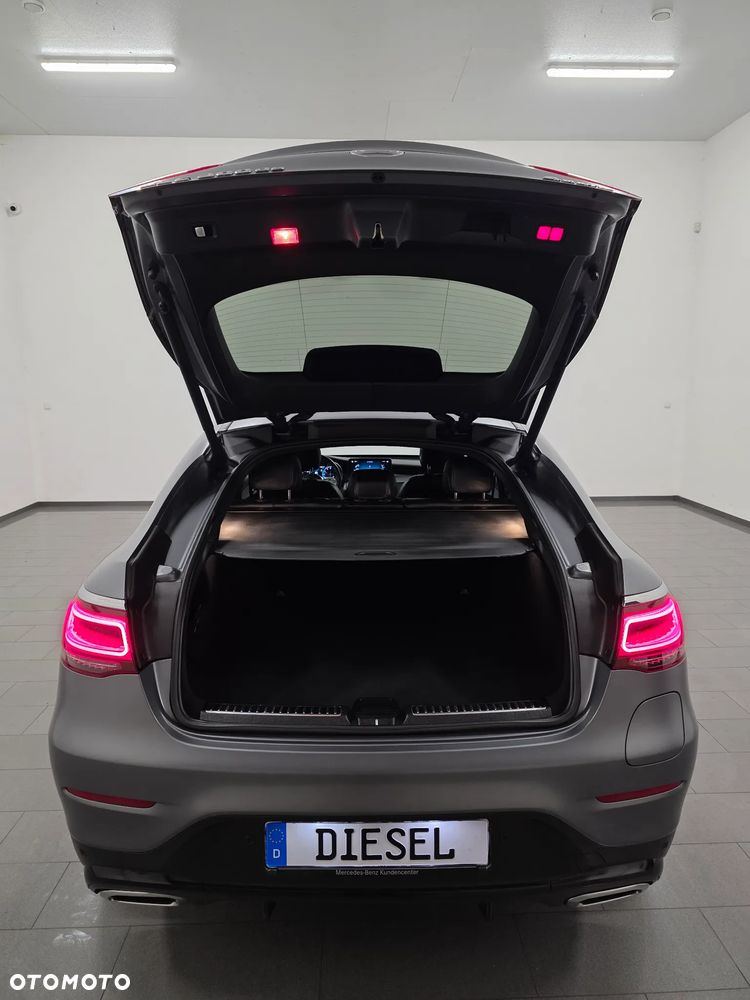 Mercedes-Benz GLC 300 de 4Matic 9G-TRONIC AMG Line Plus - 39