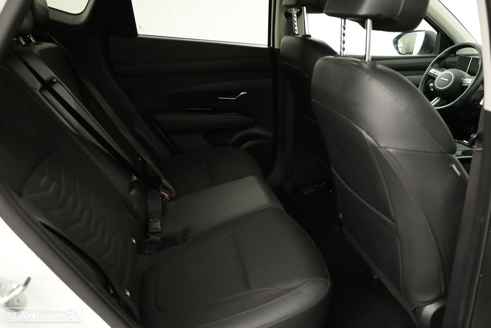 Hyundai Tucson 1.6 T-GDI PHEV e-Vanguard - 24