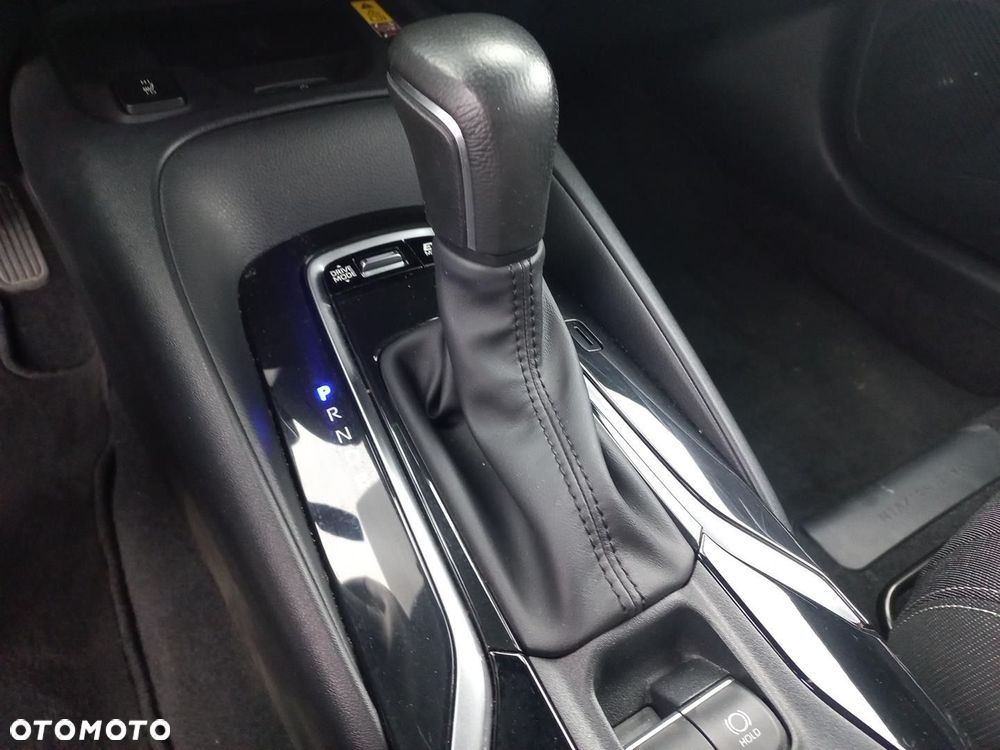 Toyota Corolla 1.8 Hybrid Comfort - 22