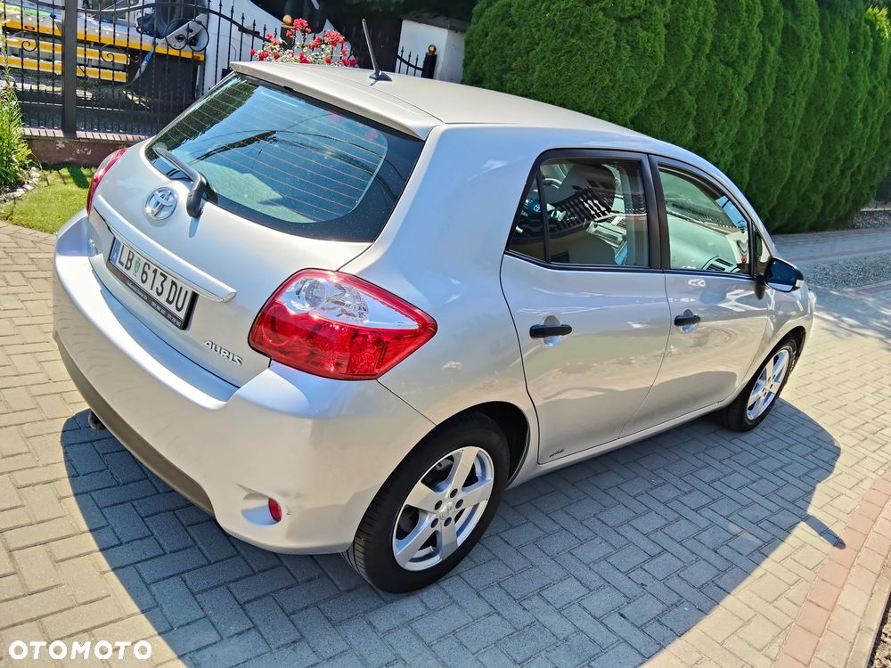 Toyota Auris 1.33 VVT-i - 12