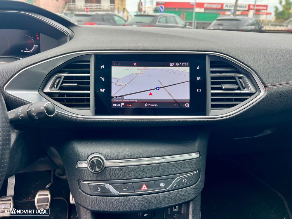 Peugeot 308 PureTech 263 Stop & Start GTi by Sport - 12