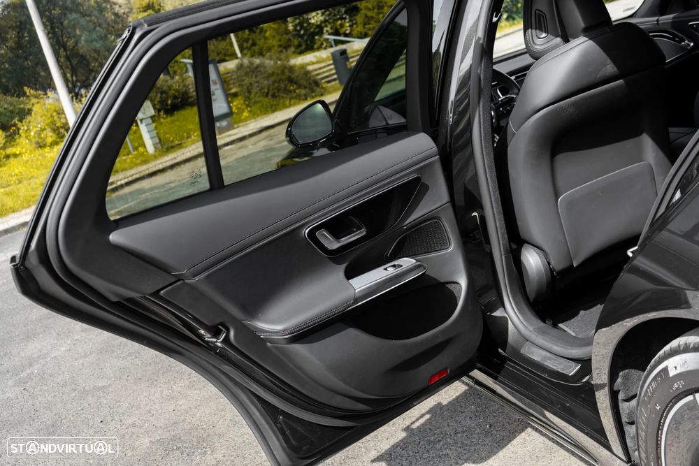 Mercedes-Benz E 300 de - 23