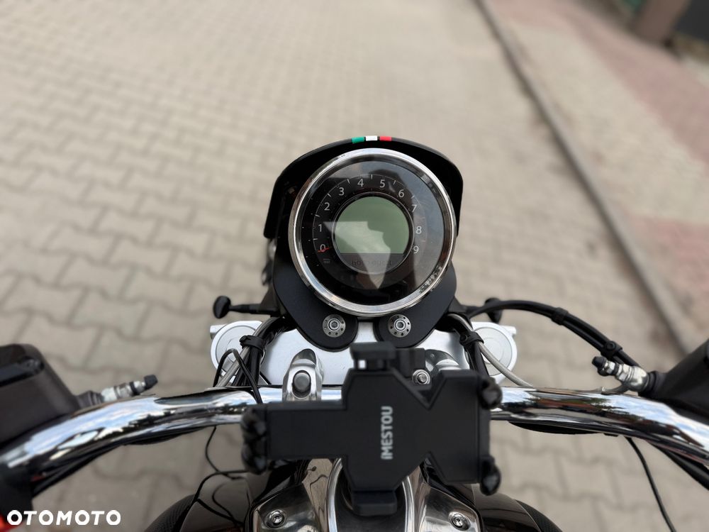Moto Guzzi California - 28