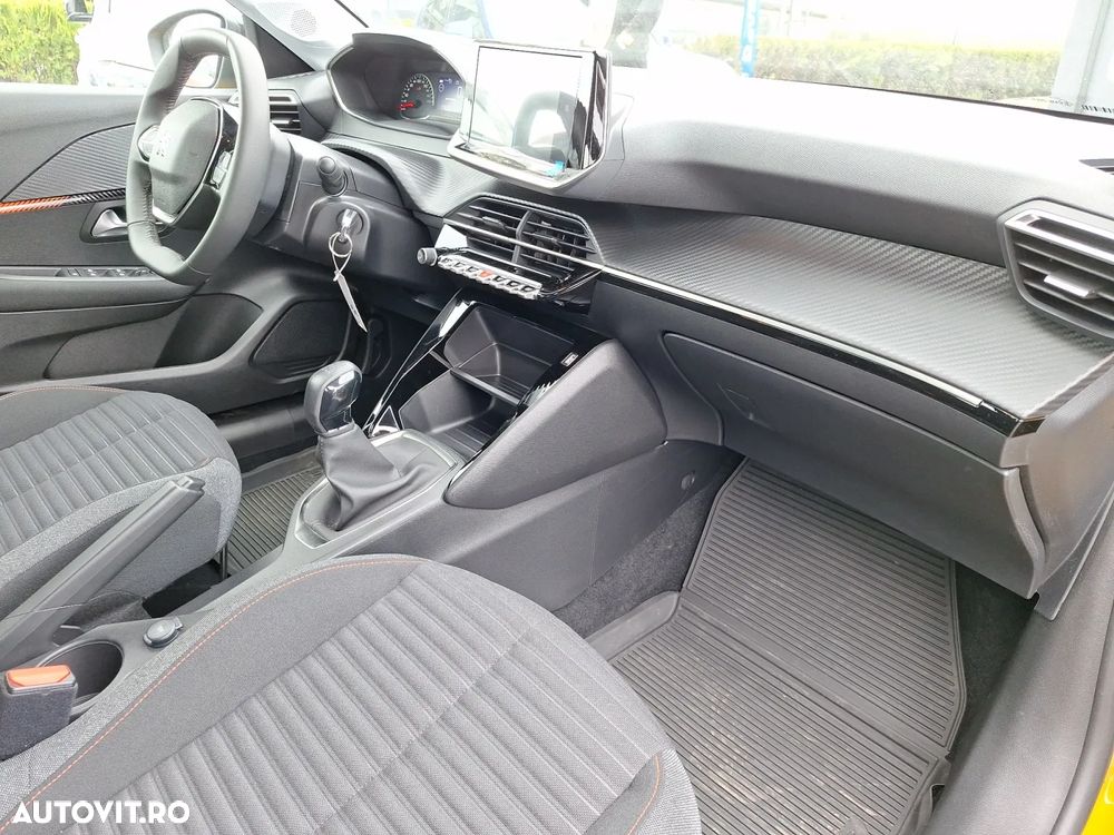 Peugeot 208 1.2L PureTech 75 S&S BVM5 Active - 12