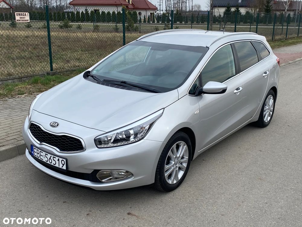 Kia Ceed 1.4 CVVT Dream Team Edition - 1