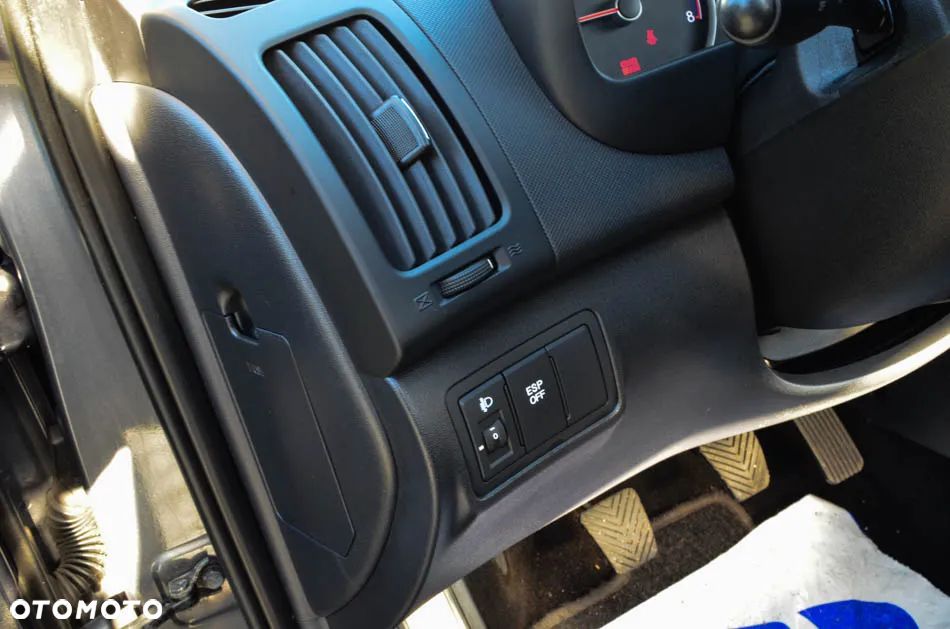 Hyundai i30 1.4 blue Comfort - 27