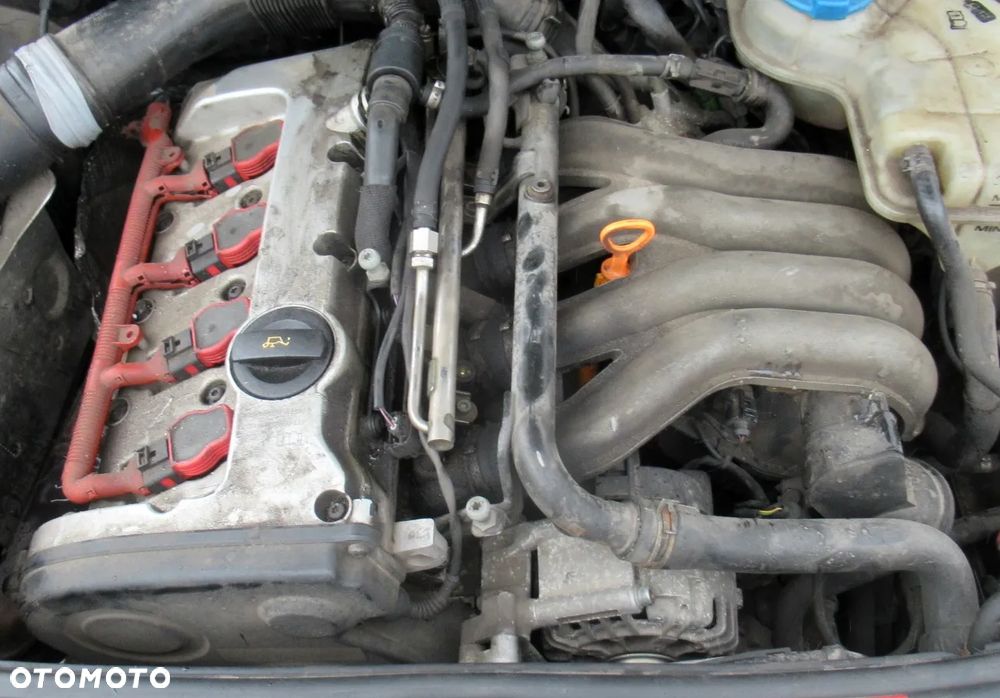 AUDI A4 B6 2.0 B SILNIK KOMPLETNY WRAZ Z OSPRZĘTEM ALT PASSAT - 1