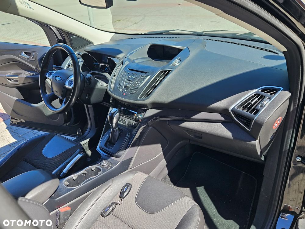 Ford Kuga 2.0 TDCi 4x4 Titanium - 16