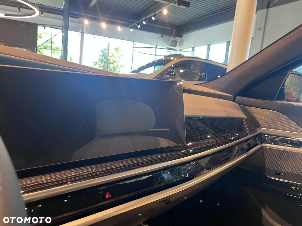 BMW Seria 7 740d xDrive mHEV sport - 21