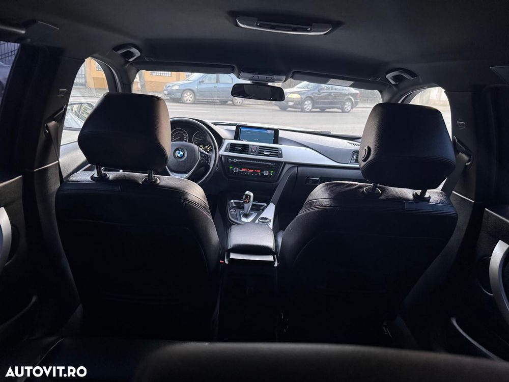BMW Seria 3 316i Aut. - 25