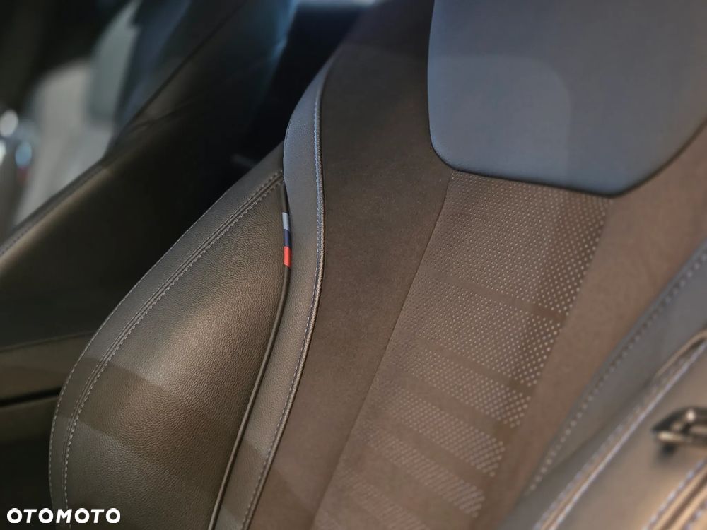 BMW Seria 3 318i M Sport - 19