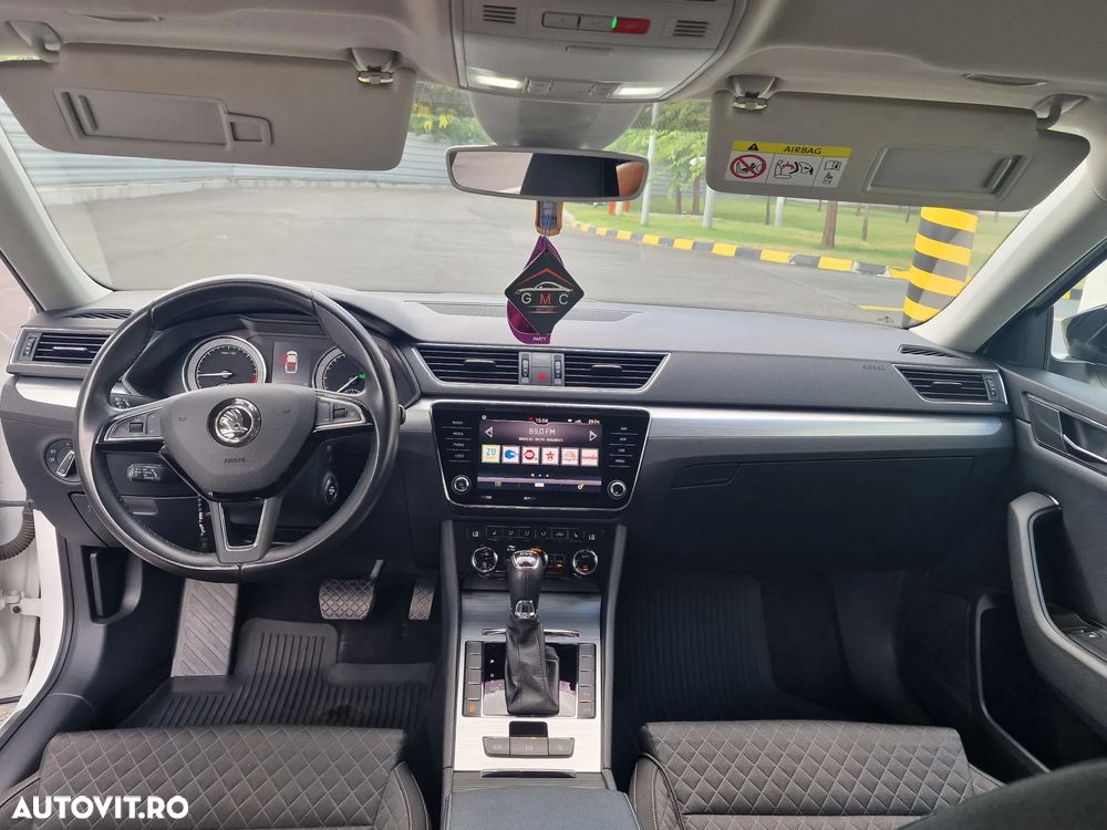 Skoda Superb 2.0 TDI DSG Ambition - 9