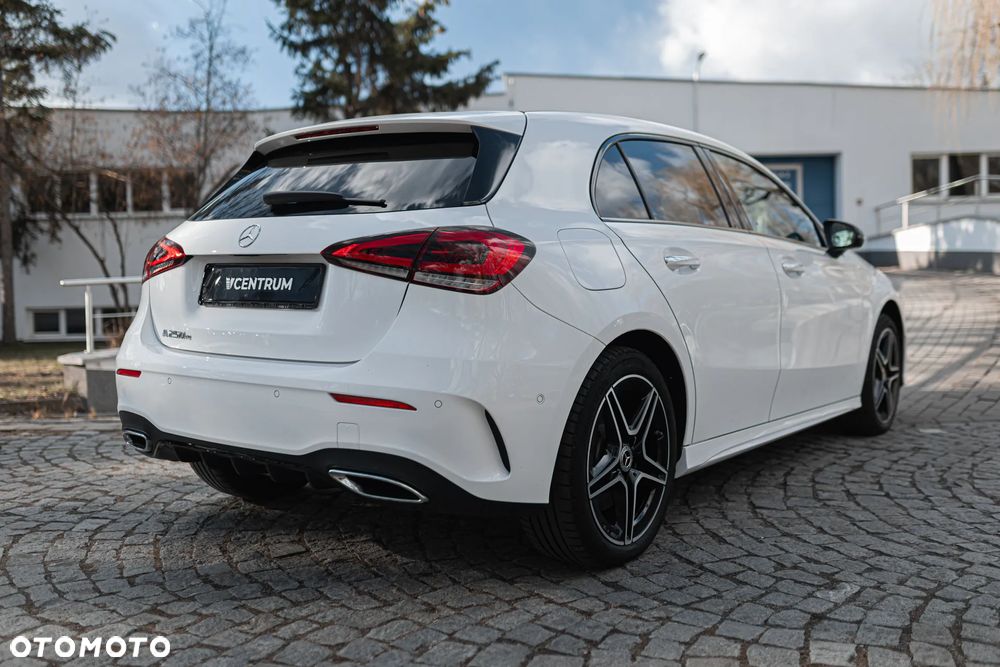 Mercedes-Benz Klasa A 250 E AMG Line 8G-DCT - 10