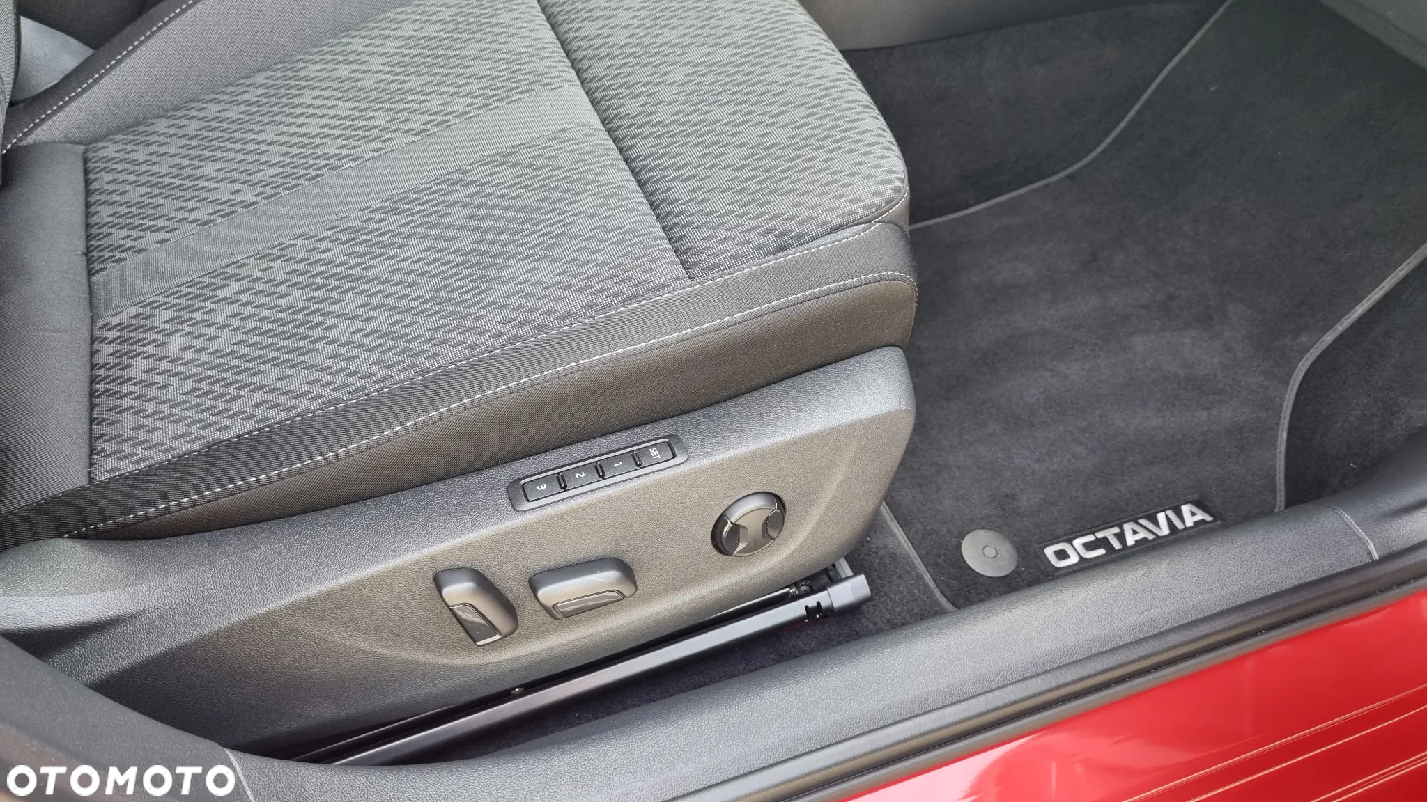 Skoda Octavia 2.0 TDI Style - 13