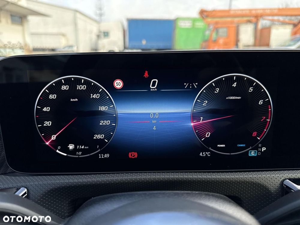 Mercedes-Benz CLA - 25