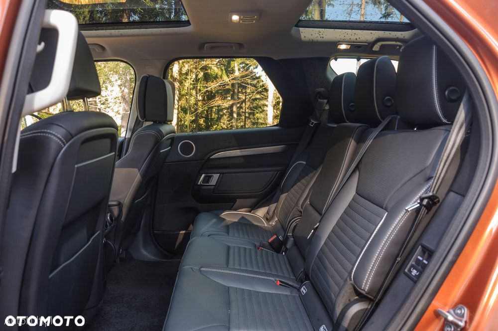 Land Rover Discovery 3.0 TD6 First Edition - 8