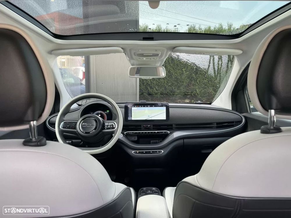 Fiat 500e La Prima - 12