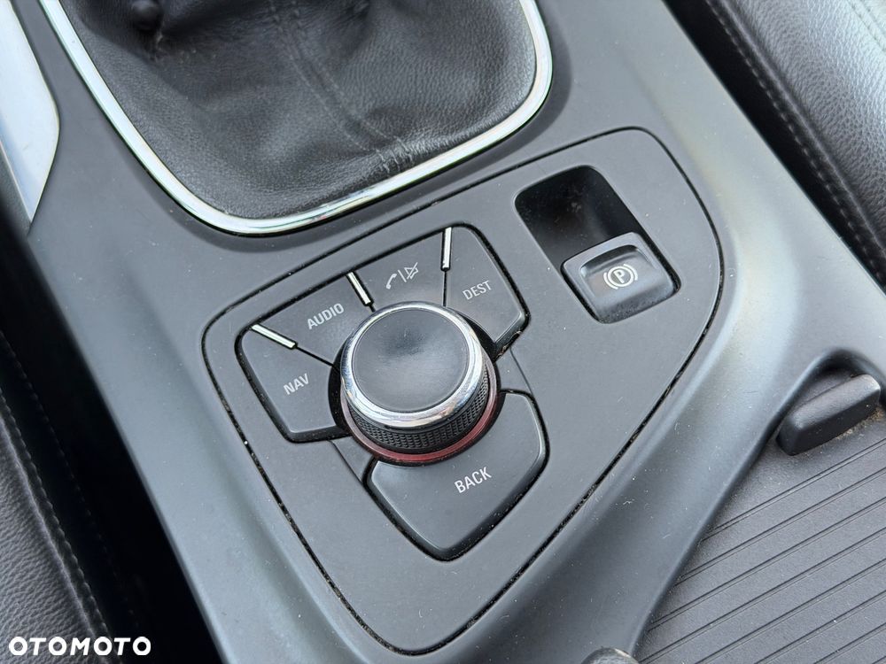 Opel Insignia 2.0 CDTI Cosmo S&S - 36