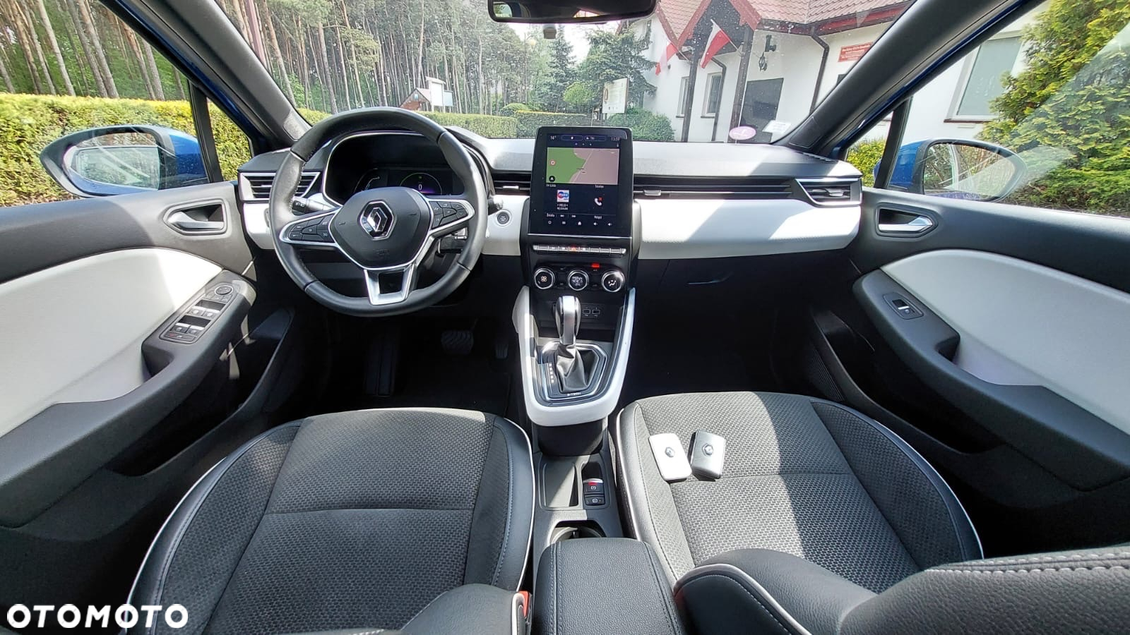 Renault Clio 1.6 E-TECH Intens - 23