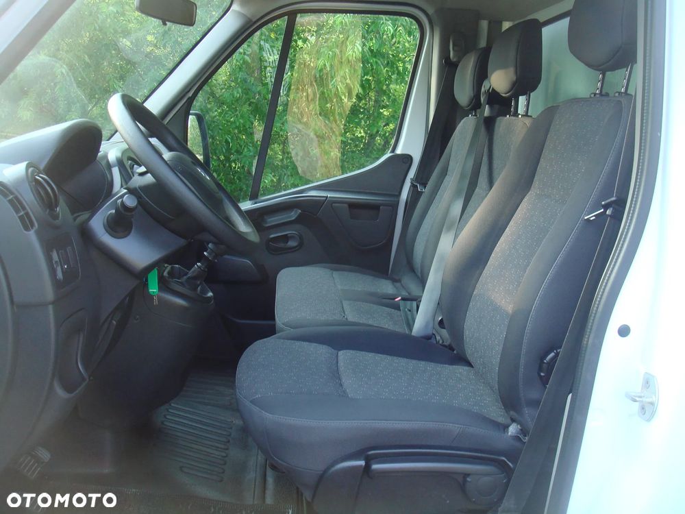 Opel MOWANO - 20