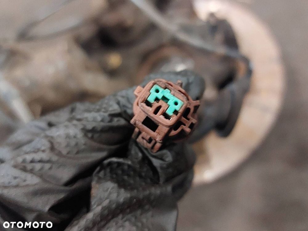 AMORTYZATOR SPRĘŻYNA ZWROTNICA LEWY PRAWY PRZÓD NISSAN ALMERA TINO 2.2 - 10