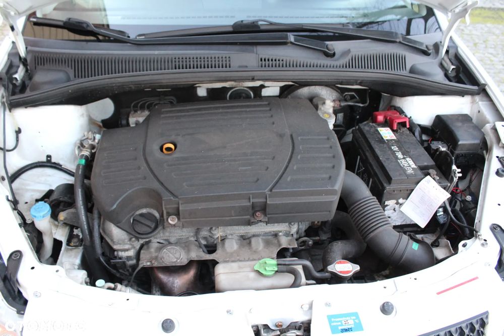 Suzuki SX4 1.6 VVT 4x4 Comfort - 32