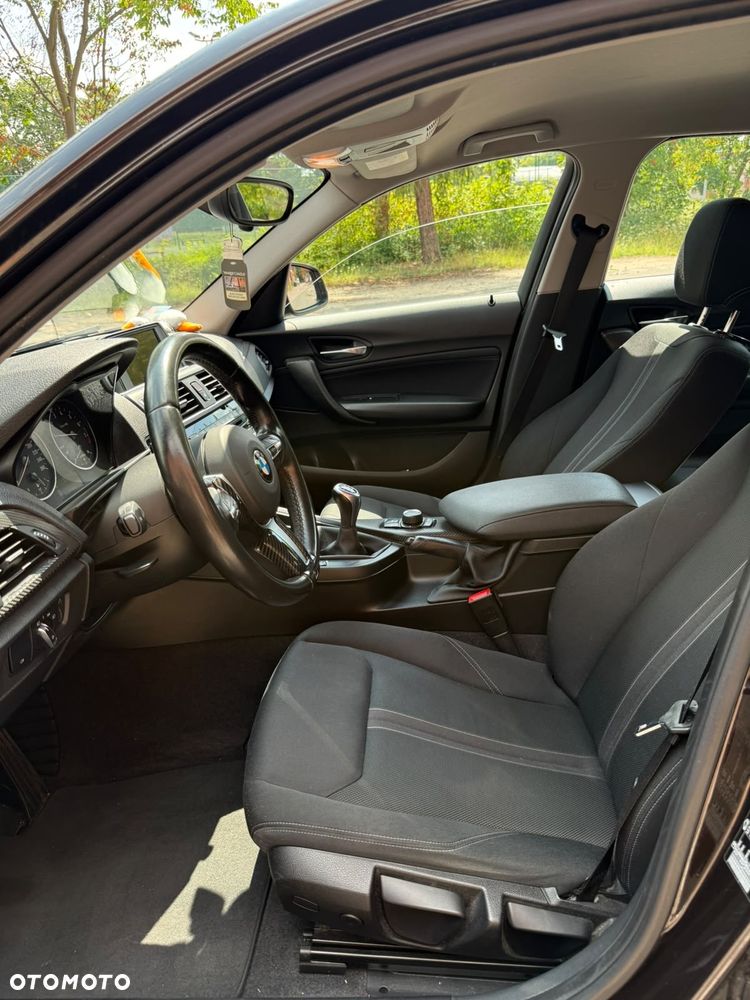 BMW Seria 1 116i - 6