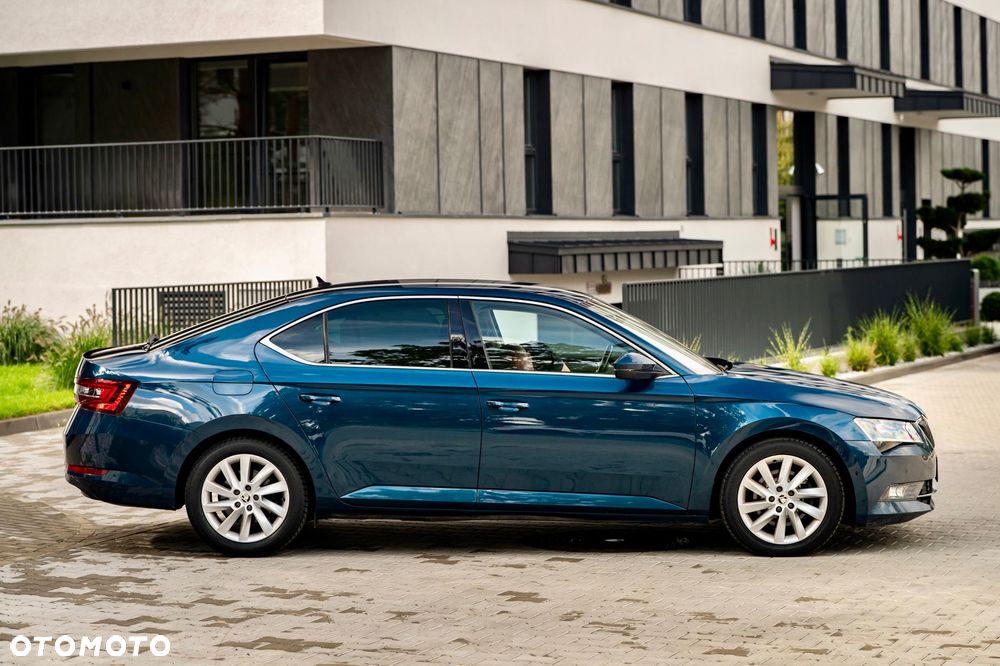 Skoda Superb 1.6 TDI DSG Style - 22
