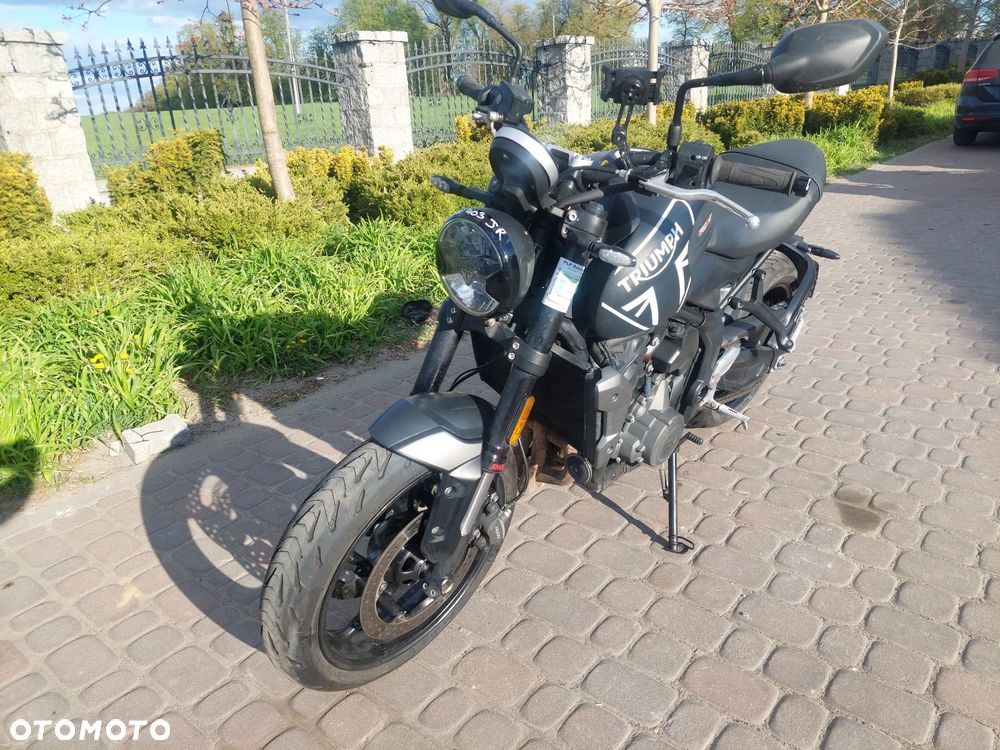 Triumph Trident - 1