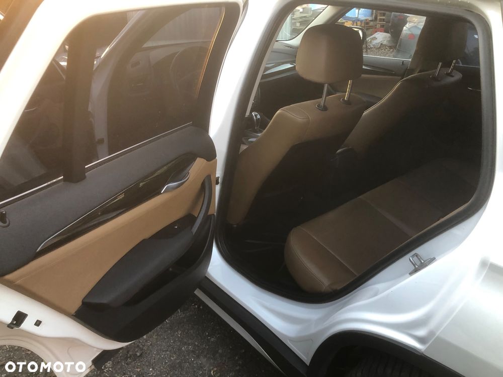 BMW X1 xDrive28i - 10