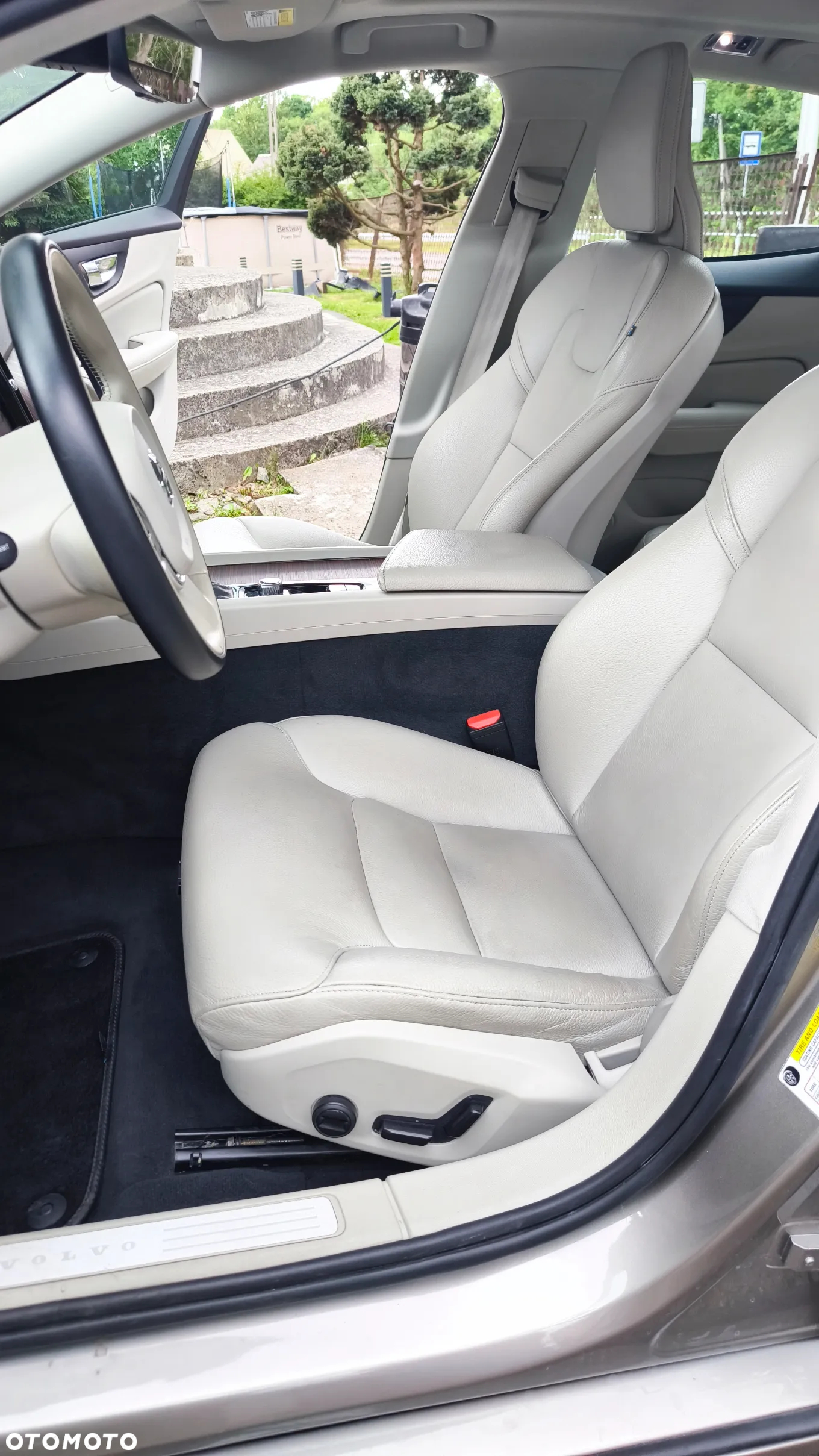 Volvo S60 T5 Momentum Pro - 18
