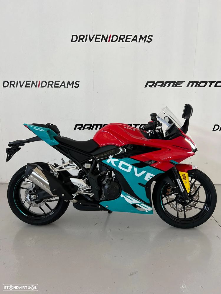 KOVE 350RR - CAMPEÃ MUNDIAL SUPERBIKES SSP300 2025 - 2