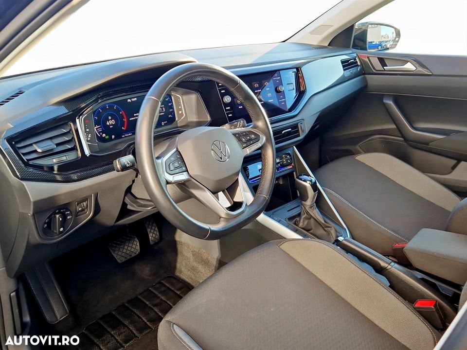 Volkswagen Polo 1.0 TSI DSG Life - 16