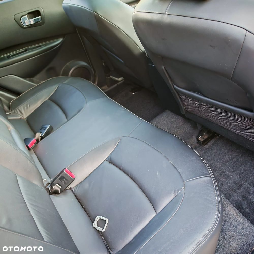 Nissan Qashqai 2.0 dCi 4 x 4 DPF tekna - 12