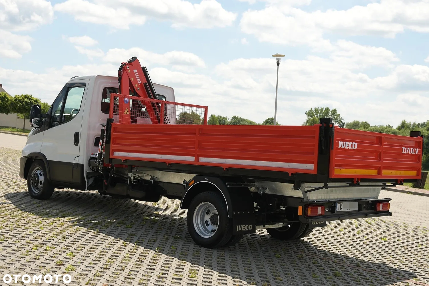 Iveco DAILY 35-180 3.0 HPI 180KM * HDS BEFARD * 2300 Udźwig * 60 tyś km! Wywrotka 3 str* Resor+Poduszka - 11