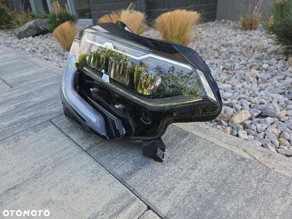 RENAULT CAPTUR 2 II Prawa Kompletna Full Led 260104900R Długi Led Chrom - 3