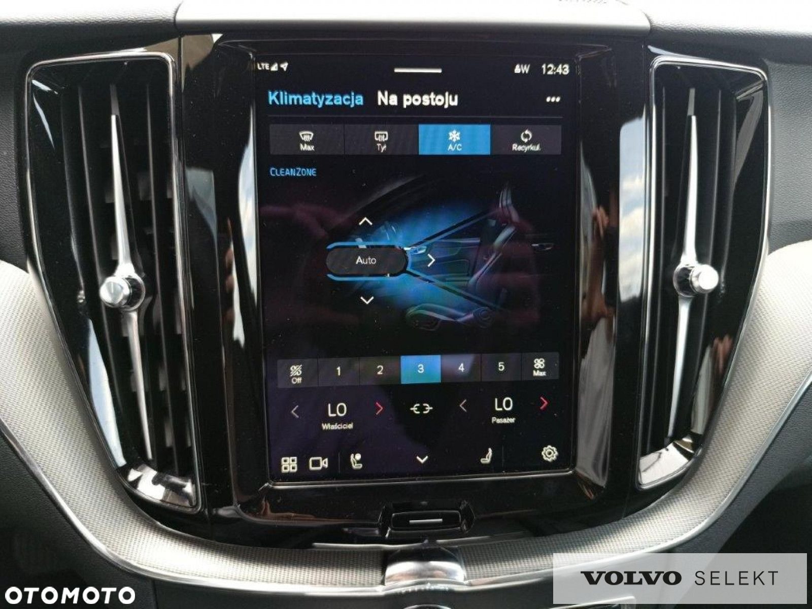 Volvo XC 60 - 30