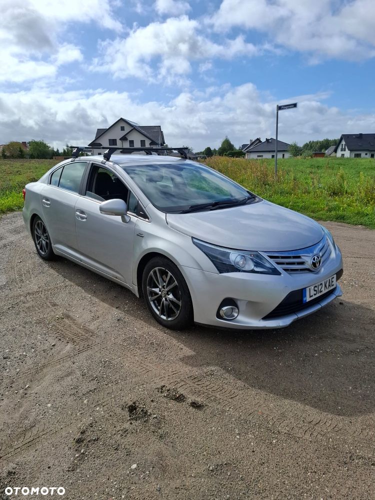 Toyota Avensis - 21