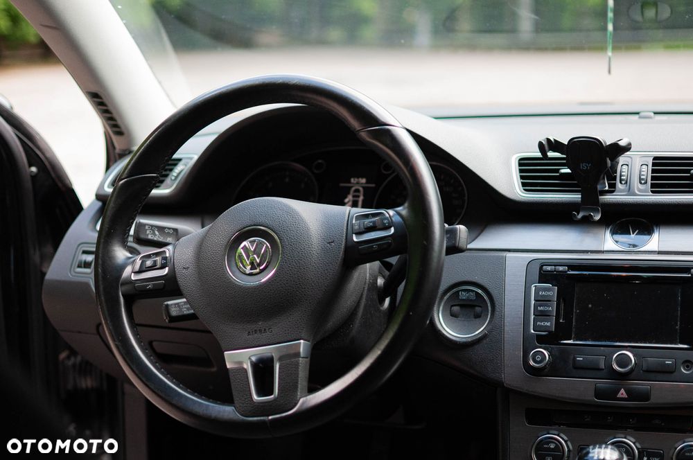 Volkswagen Passat 1.8 TSI Comfortline - 26