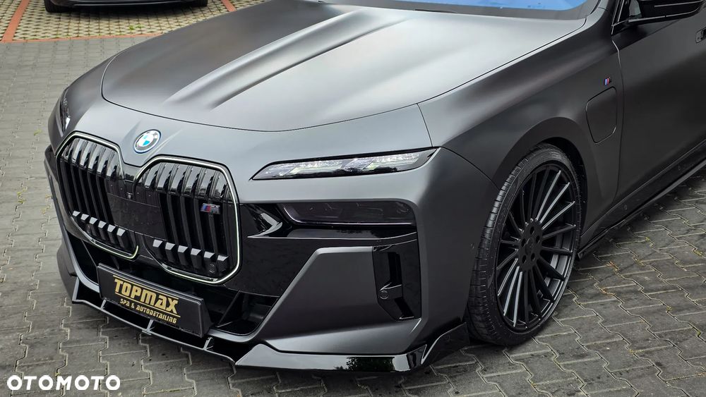 BMW Seria 7 - 12