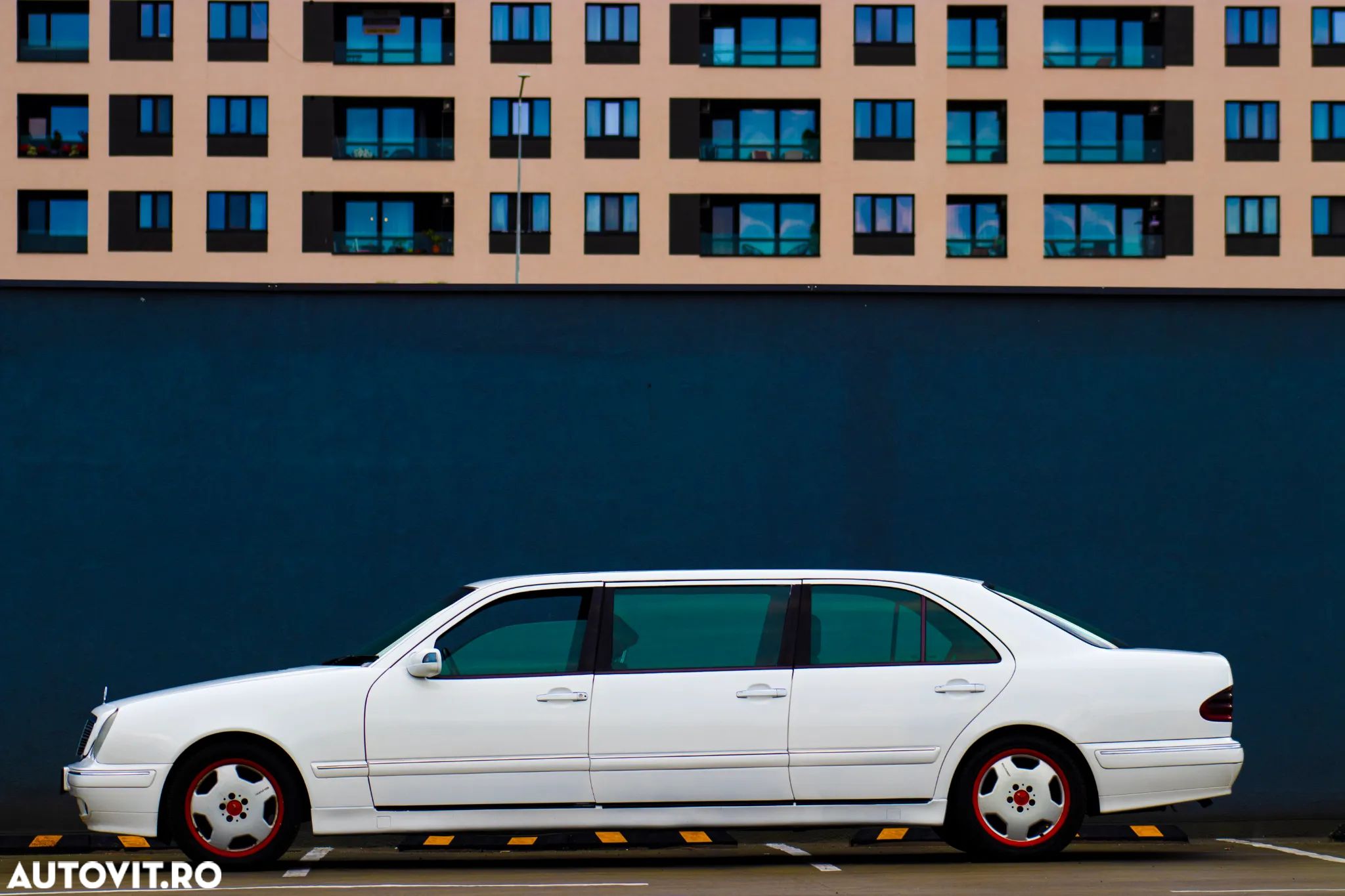 Mercedes-Benz E - 1