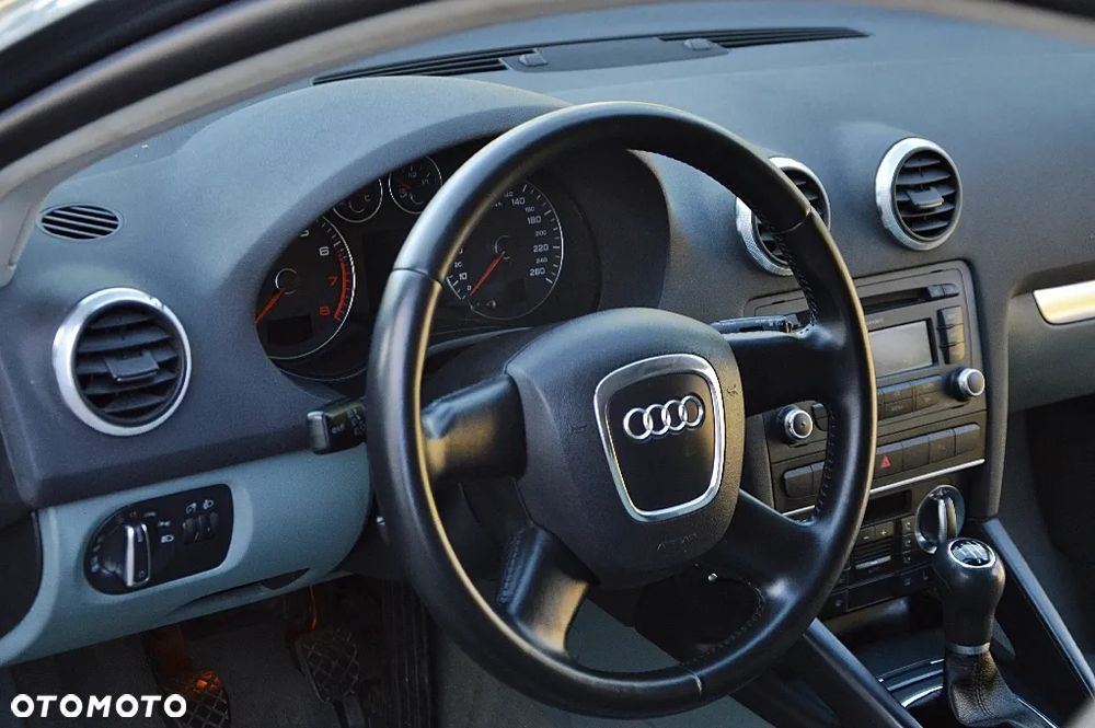 Audi A3 Sportback 1.6 Attraction - 18
