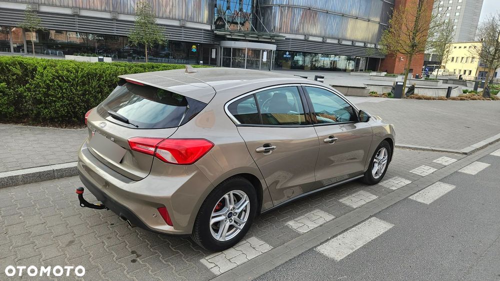 Ford Focus 1.0 EcoBoost Trend Edition Business - 9