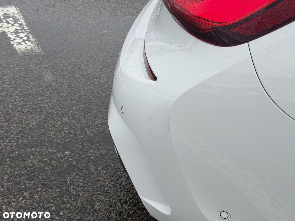 BMW Seria 3 330e M Sport sport - 40