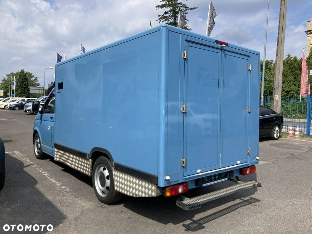 Volkswagen Transporter - 5