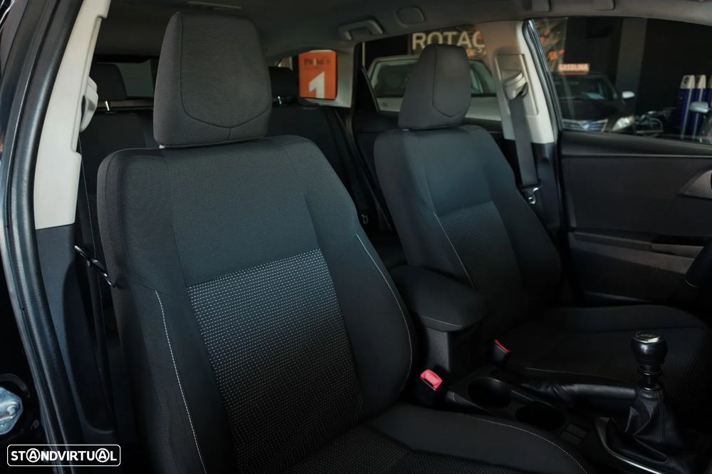 Toyota Auris Touring Sports 1.4 D-4D Life - 20