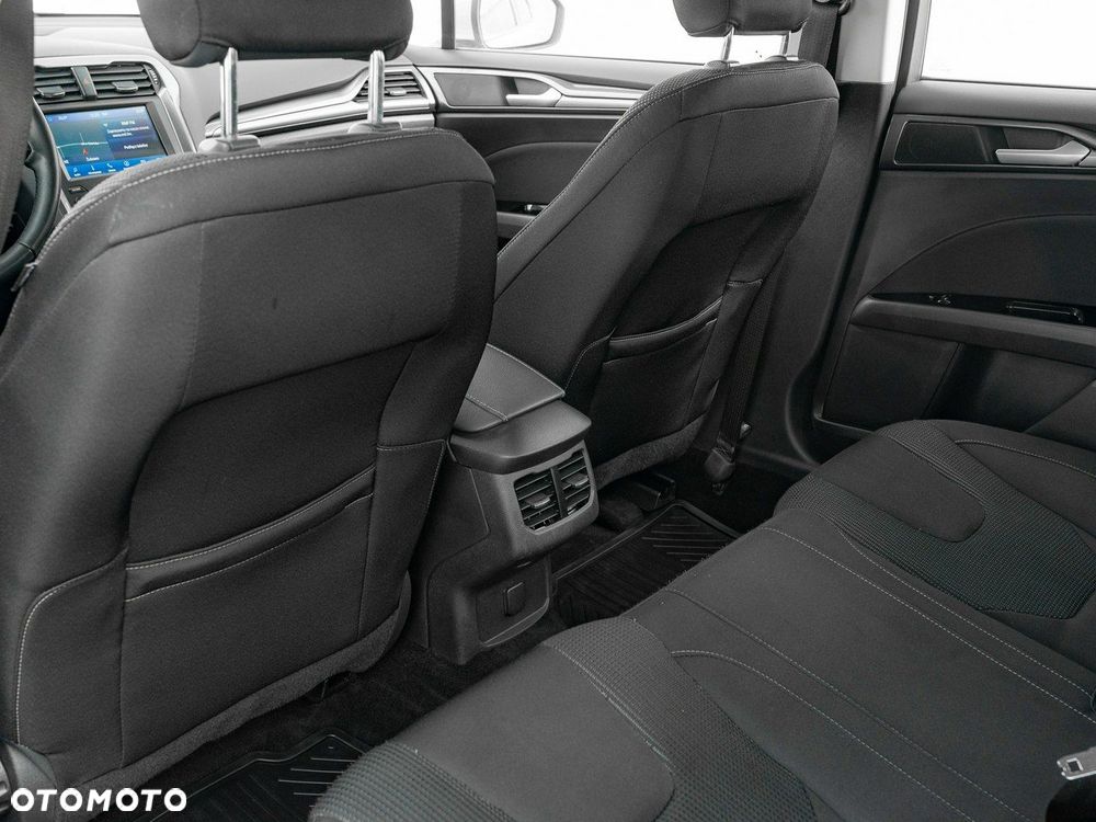 Ford Mondeo 2.0 EcoBlue Titanium - 23