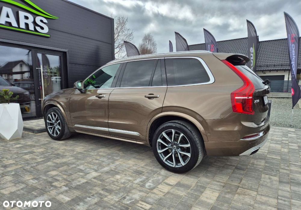 Volvo XC 90 - 32