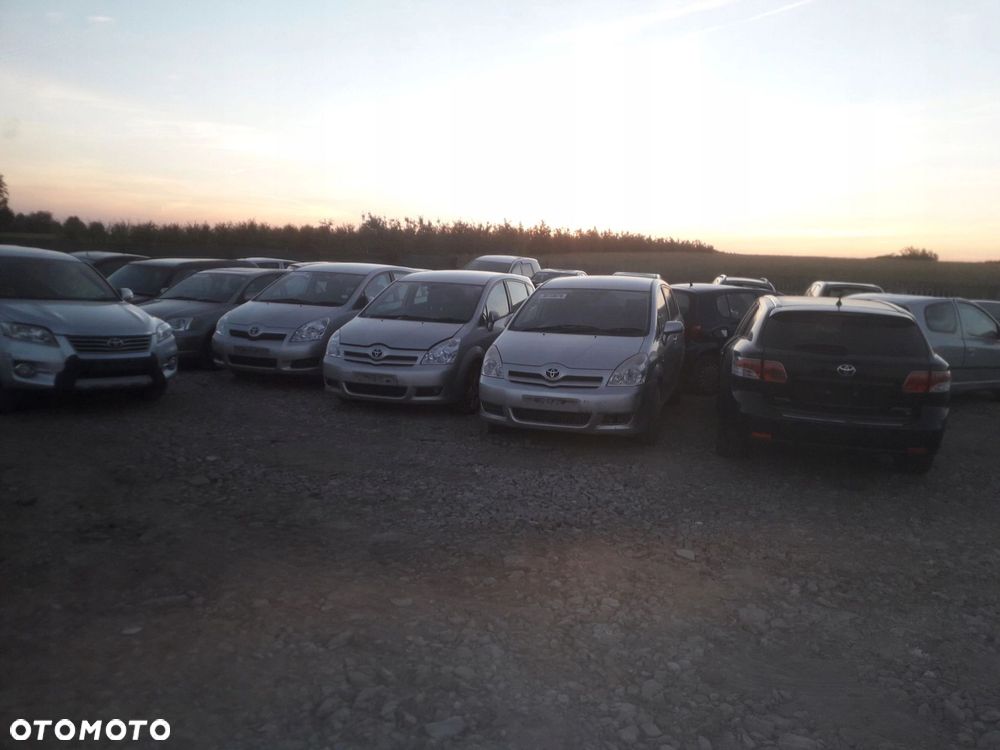 TOYOTA Avensis T25 Corolla Verso II poduszka skrzyni silnika lewa 1,8 vvti - 6